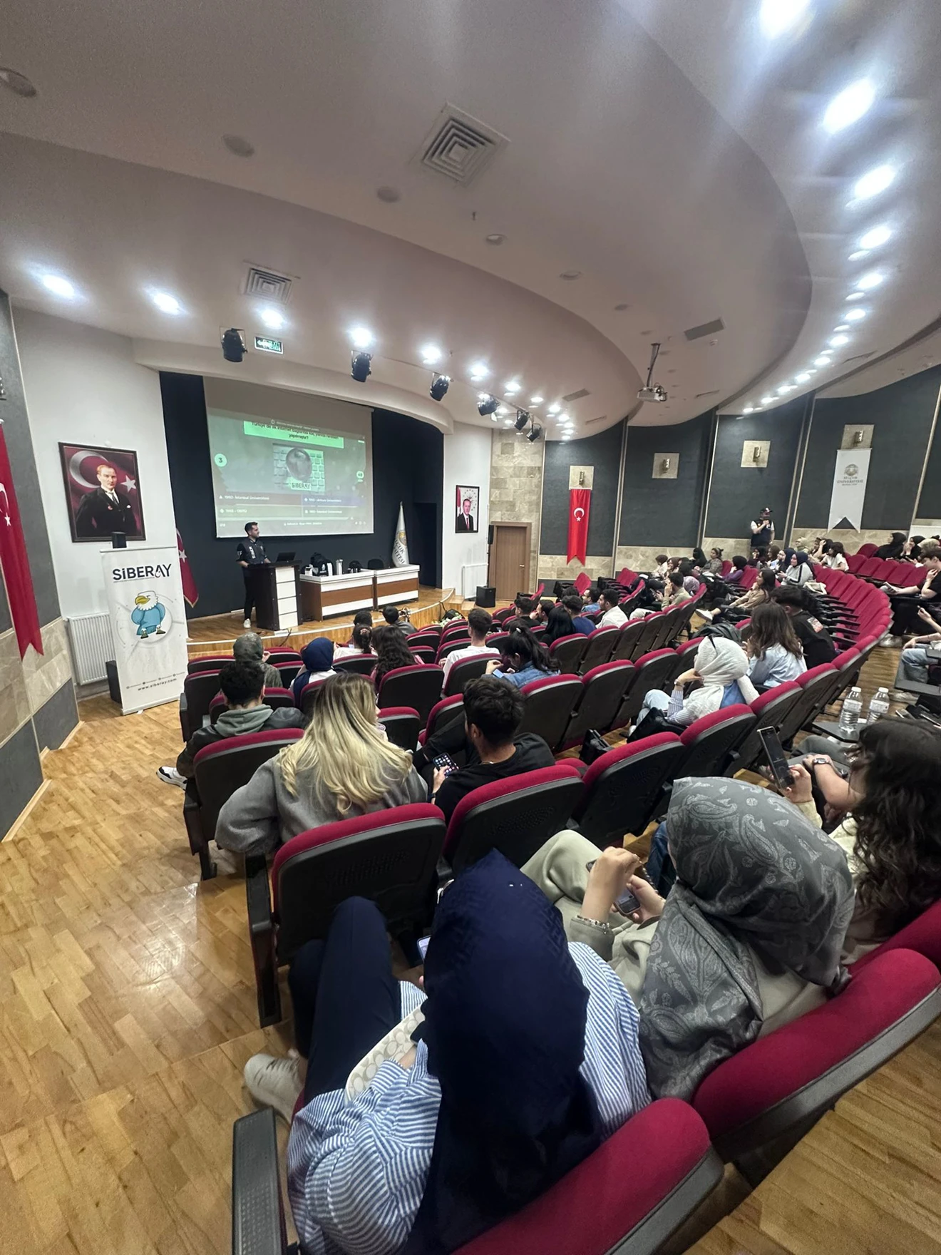 Öğrenciler Medya Okuryazarlığı Dersinde Siber Tehditlere Karşı Bilinçlendi